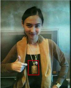 戴佛牌的明星,神秘信仰背后的璀璨星光